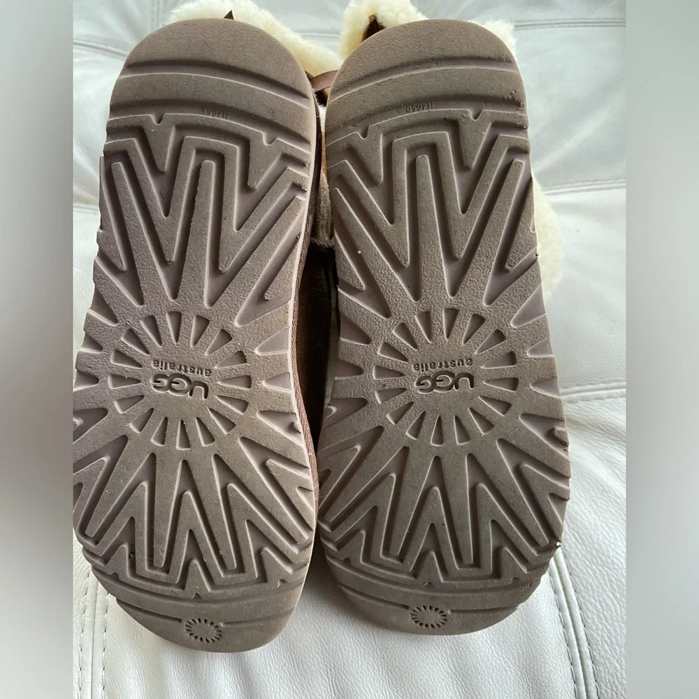 UGG Women's Tan and Cream Sheepskin Slippers - Picture 10 of 10